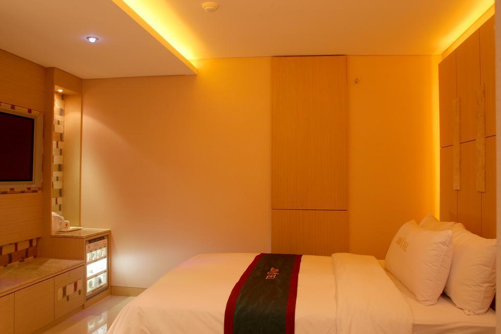 Java Motel Seoul Room photo