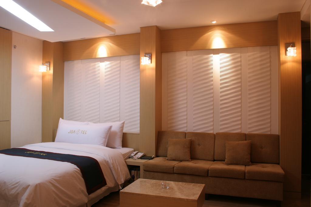 Java Motel Seoul Room photo